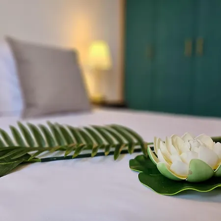 Aphrodites Pearl Luxury 3 Bed Апартаменты *