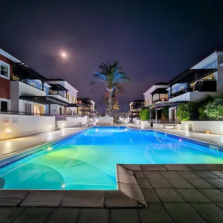 Appartement Aphrodites Pearl Luxury 3 Bed