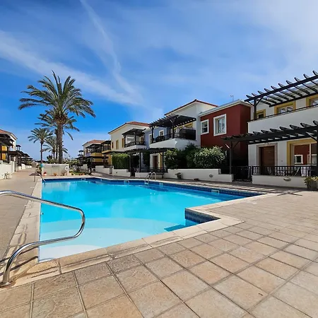 Апартаменты Aphrodites Pearl Luxury 3 Bed *