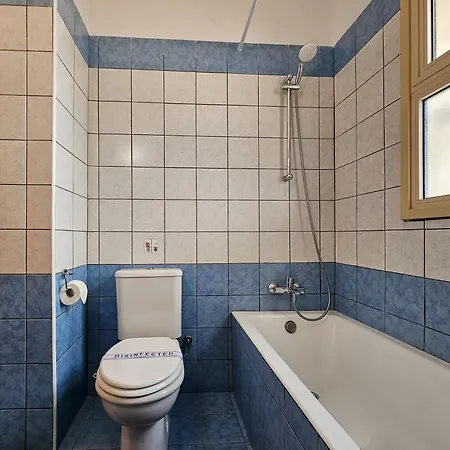 Aphrodites Pearl Luxury 3 Bed *