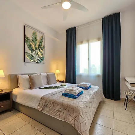 Aphrodites Pearl Luxury 3 Bed