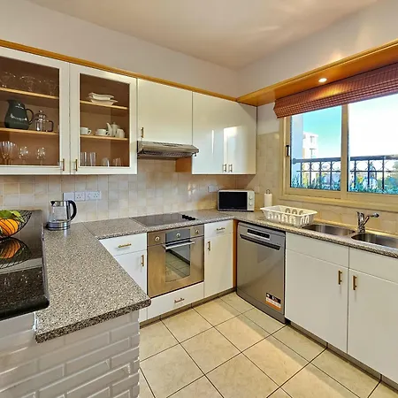 Apartamento Aphrodites Pearl Luxury 3 Bed