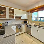 Apartament Aphrodites Pearl Luxury 3 Bed